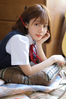 爱矢峰子